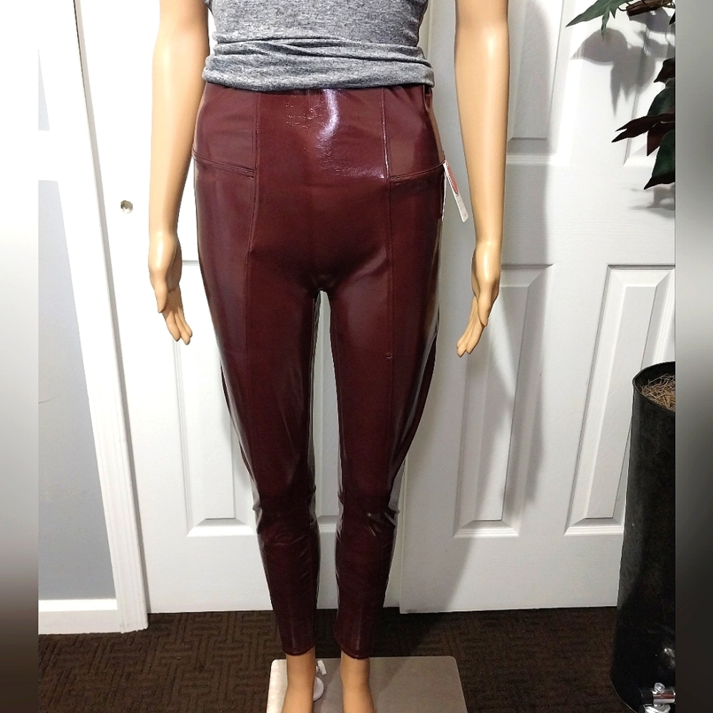Spanx Faux Patent Leather‎ Leggings, NWT, Size M